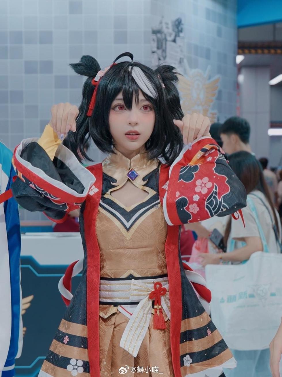舞小喵 神秘面纱揭开舞小喵是男是女真相:全新图包曝光